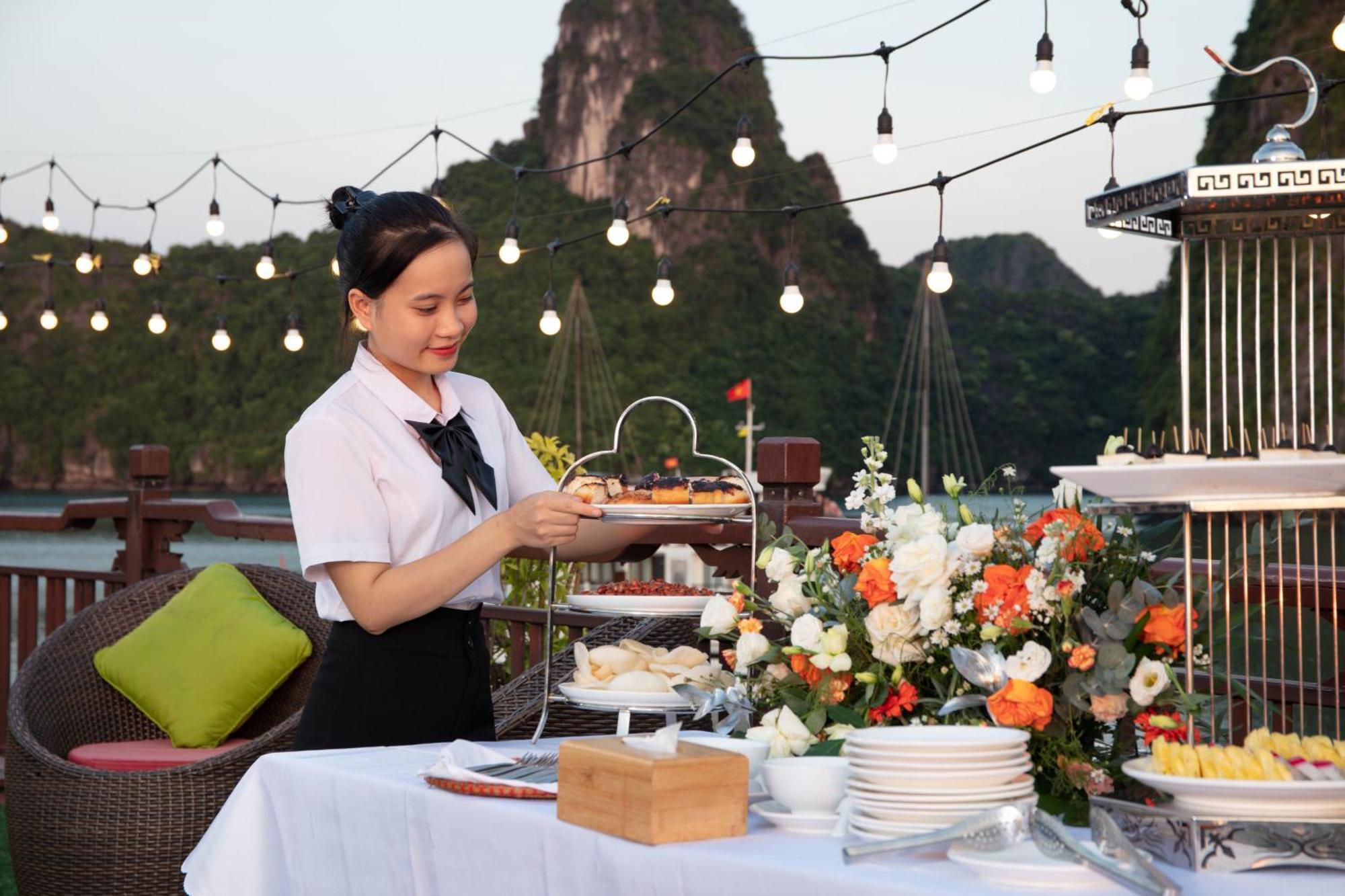 Amanda Cruise On Ha Long Bay Hotel Buitenkant foto